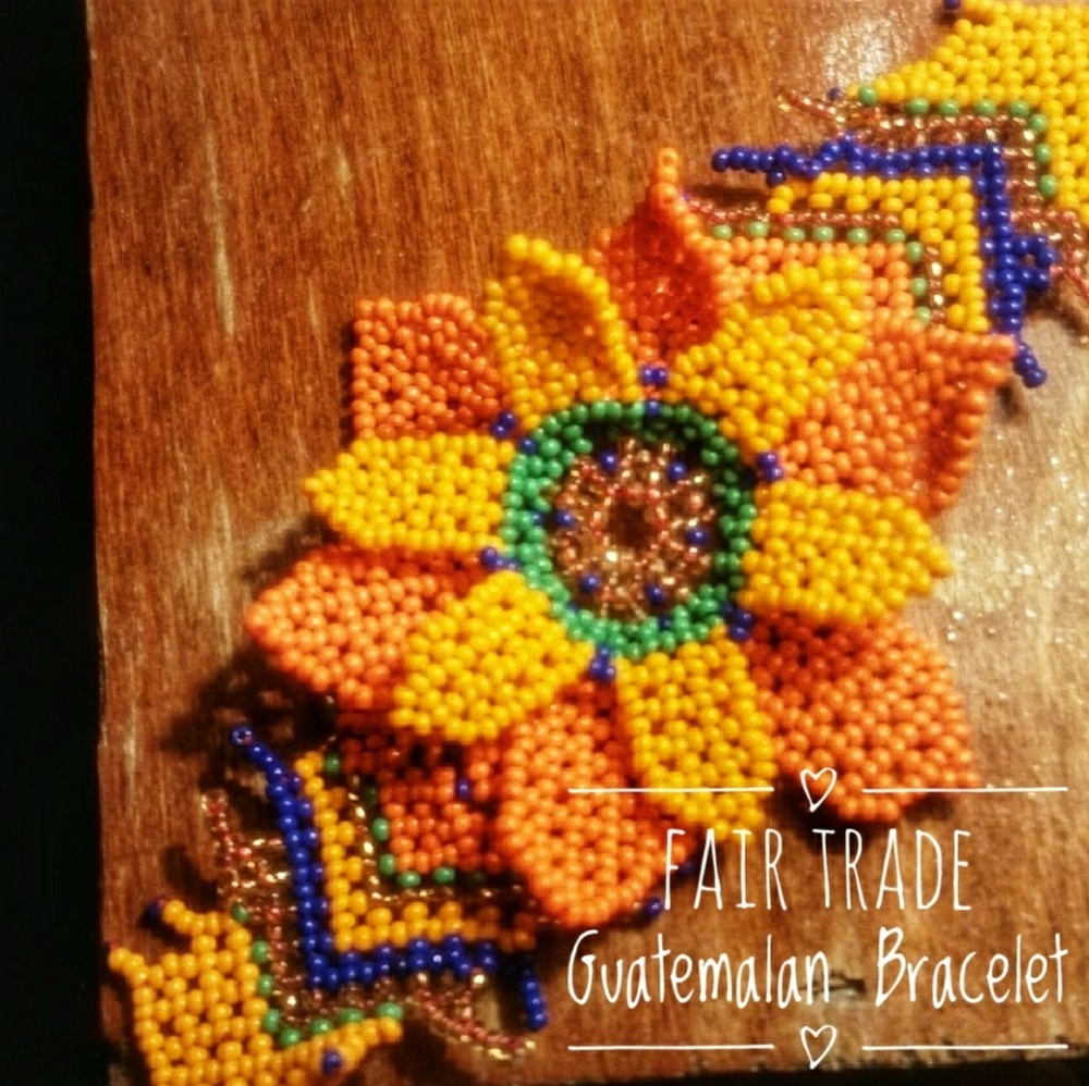 Guatemalan Hand-Beaded Flower Bracelet